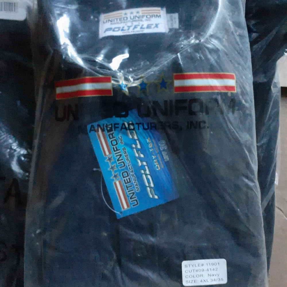 Uniform - Picture 13 of 14